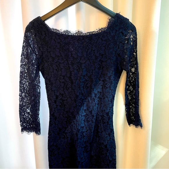 Classic Diane von Furstenbeg - Picture 2 of 4